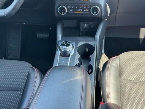 Used 2025 Ford Escape ST-Line AWD/4WD image 14