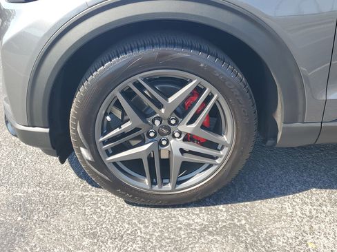 Certified 2025 Ford Explorer ST w/ Sun And Sound Package image 5