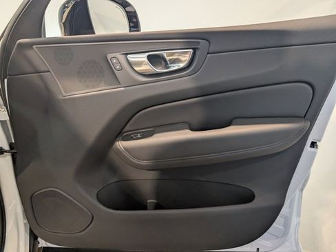 Used 2025 Volvo XC60 B5 Core w/ Climate Package image 31