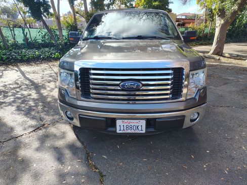 Used 2011 Ford F150 XLT w/ XLT Chrome Pkg image 3