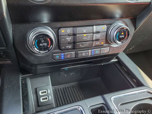 Used 2019 Ford F150 Lariat w/ Equipment Group 502A Luxury AWD/4WD image 19