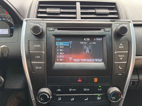 Used 2015 Toyota Camry LE FWD image 18