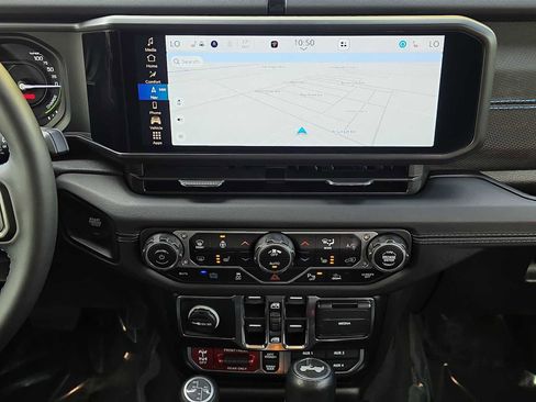 Used 2024 Jeep Wrangler Unlimited Rubicon 4xe image 20