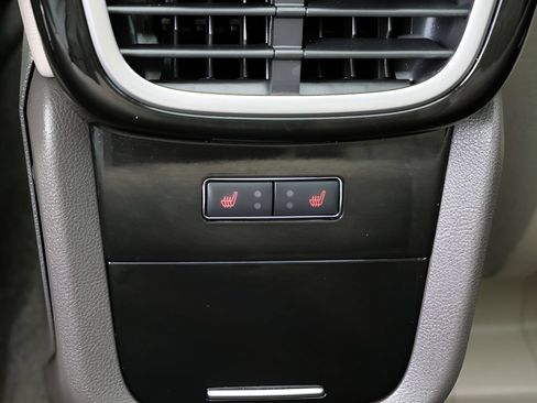 Certified 2023 Lincoln Nautilus Reserve w/ Luxury Package AWD/4WD image 15