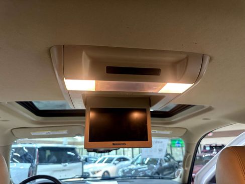 Used 2012 GMC Yukon Denali image 37