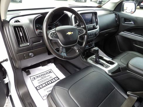 Used 2021 Chevrolet Colorado LT w/ Fleet Safety Package RWD image 16