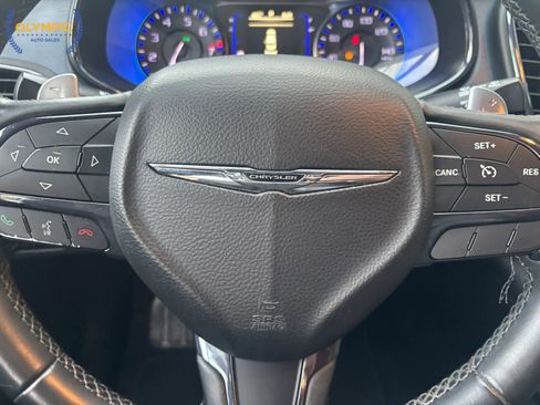 Used 2015 Chrysler 200 S image 24
