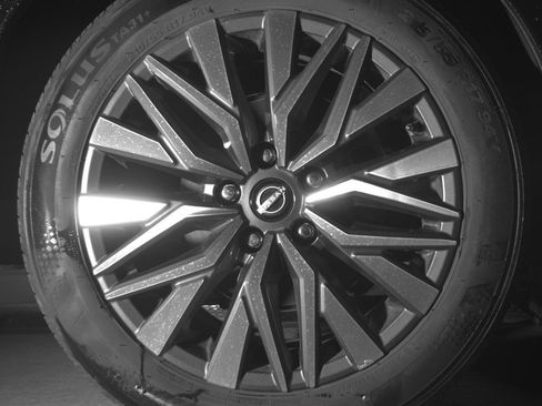 Used 2025 Nissan Altima 2.5 SV image 15