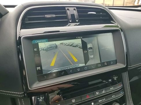 Used 2019 Jaguar F-PACE S image 22