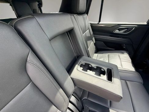 Used 2021 Chevrolet Tahoe RST RWD image 16