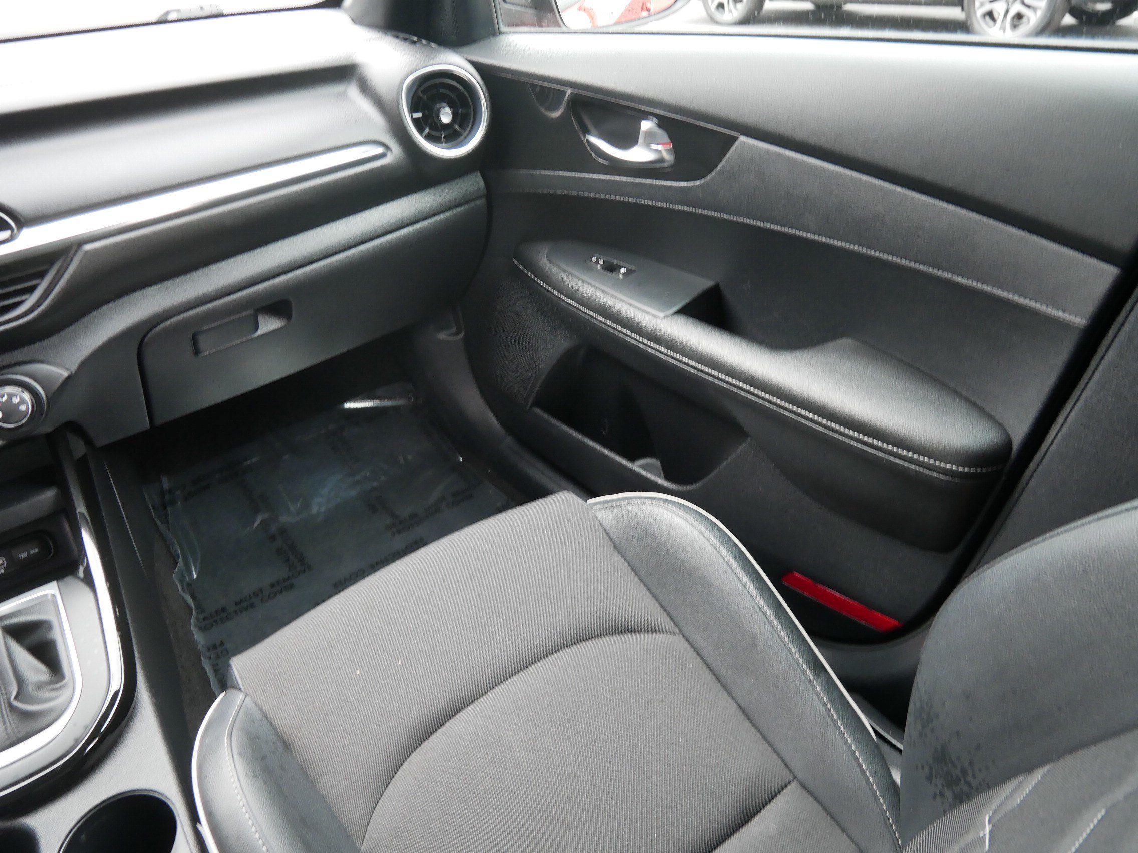 Used 2020 Kia Forte GT-Line FWD image 11