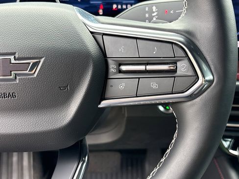 Used 2025 Chevrolet Traverse Z71 w/ Enhanced Driving Package AWD/4WD image 21