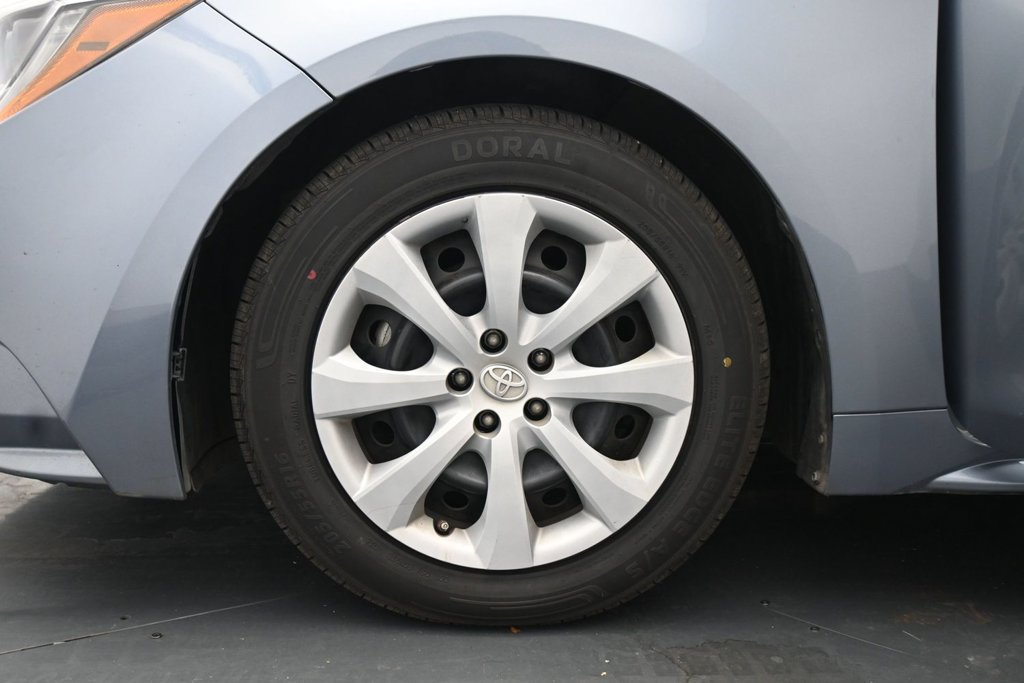 Used 2023 Toyota Corolla LE FWD image 22
