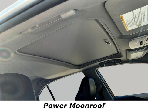 Used 2018 Toyota Camry SE w/ Moonroof Package FWD image 27