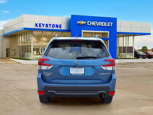 Used 2024 Subaru Forester Premium AWD/4WD image 6