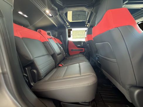 New 2026 GMC Hummer EV 3X w/ Carbon Fiber Edition Package AWD/4WD image 18