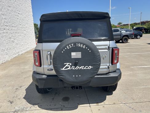Used 2021 Ford Bronco Outer Banks AWD/4WD image 5