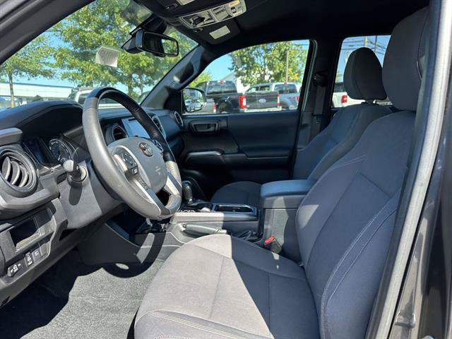 Used 2019 Toyota Tacoma TRD Off-Road AWD/4WD image 12