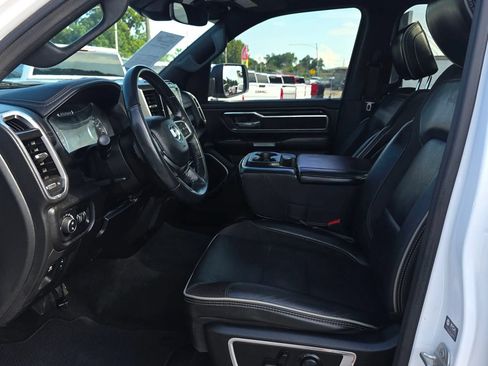 Used 2023 RAM 1500 Laramie AWD/4WD image 13