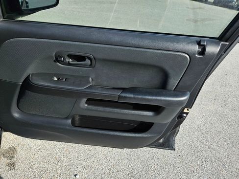 Used 2005 Honda CR-V EX image 30