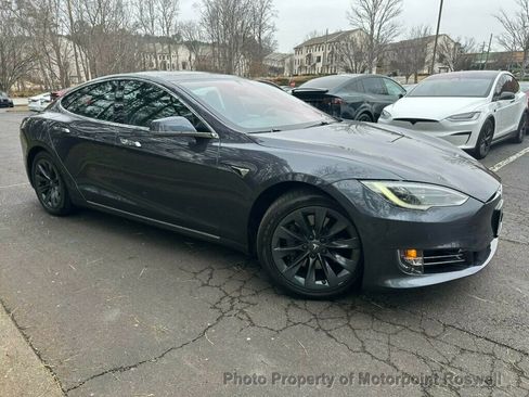 Used 2018 Tesla Model S 100D image 2