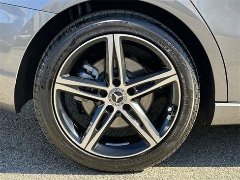 Used 2022 Mercedes-Benz A 220 image 32