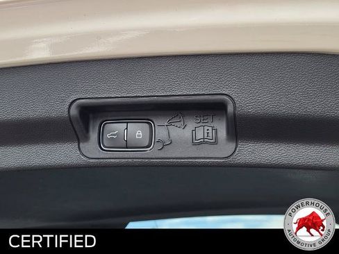 Certified 2020 Ford Explorer Platinum w/ Premium Technology Package AWD/4WD image 15
