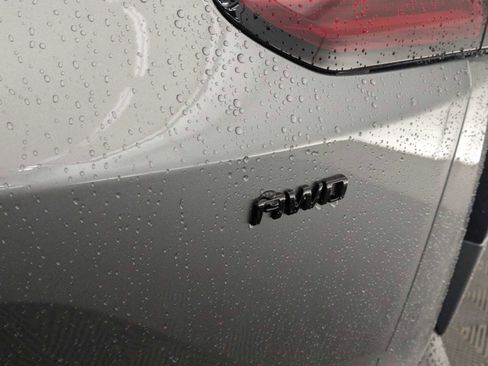 New 2026 Chevrolet Blazer EV LT image 12