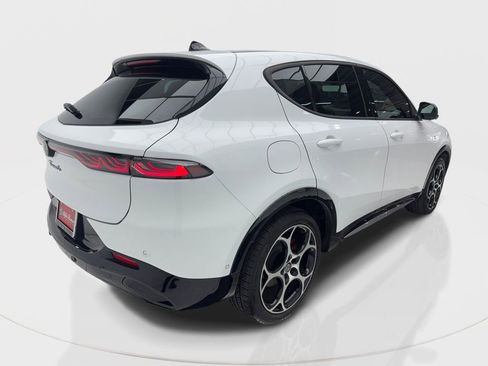 New 2024 Alfa Romeo Tonale Ti w/ Active Assist Package image 8