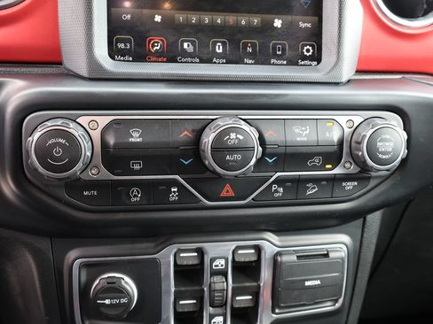 Used 2020 Jeep Wrangler Unlimited Rubicon AWD/4WD image 28