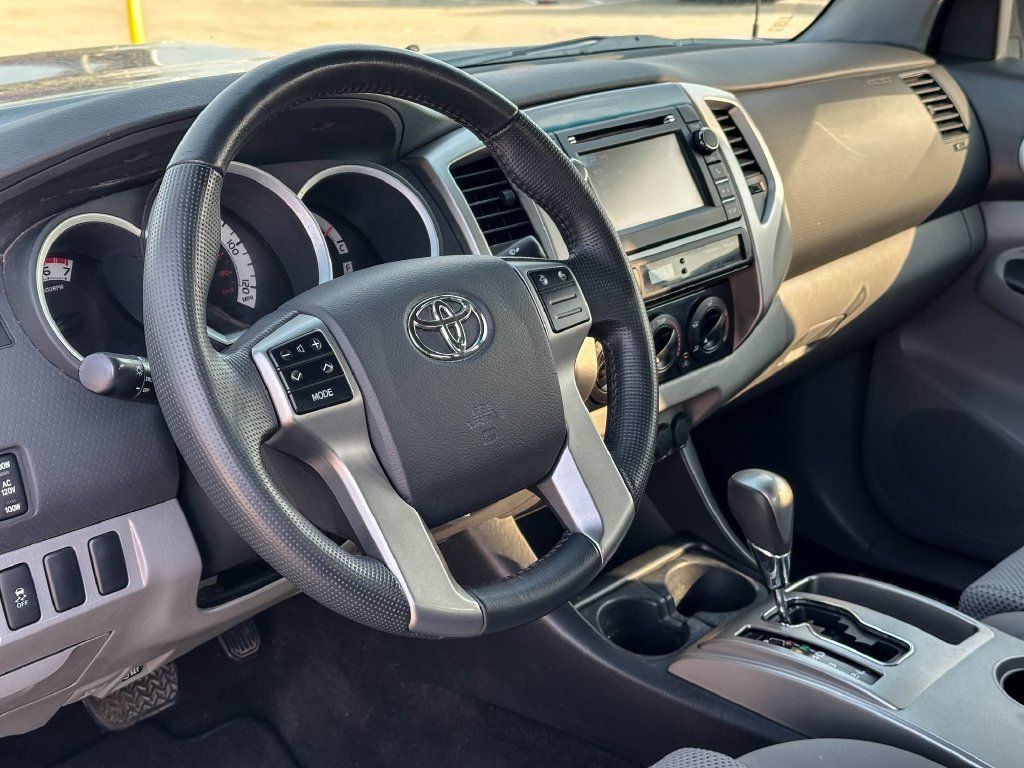 Used 2013 Toyota Tacoma PreRunner w/ TRD Sport Pkg RWD image 12