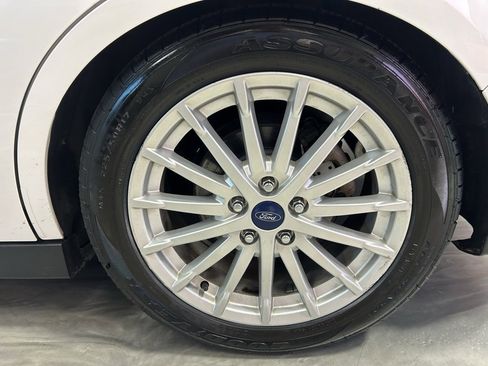 Used 2016 Ford C-MAX SEL w/ Equipment Group 302A image 23