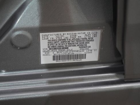 Used 2025 Nissan Versa S w/ Trunk Package image 23