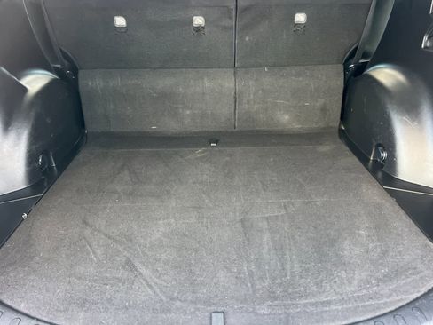 Used 2018 Toyota RAV4 LE image 15