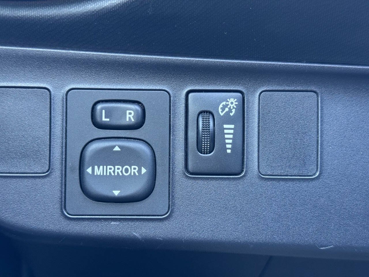 Used 2012 Toyota Prius C Three FWD image 27