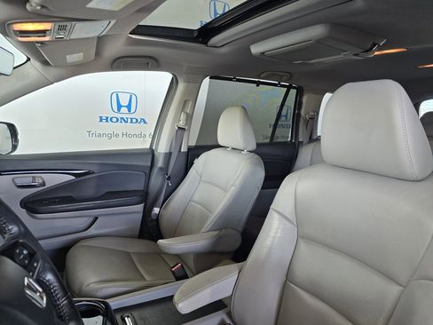 Used 2021 Honda Pilot Touring image 15