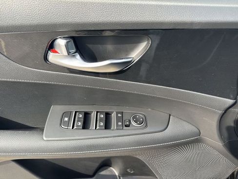 Used 2023 Kia Forte GT-Line image 22