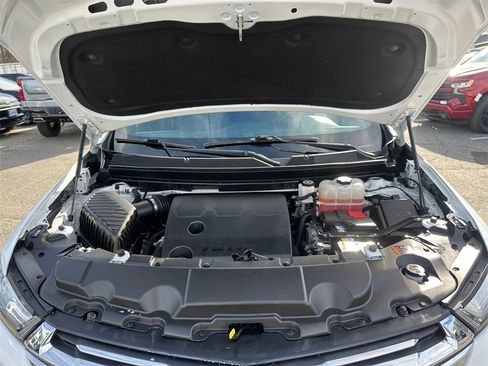 Used 2022 Chevrolet Traverse LT image 24