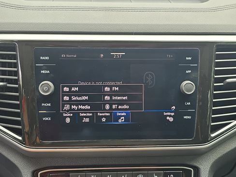 Used 2022 Volkswagen Atlas SEL R-Line AWD/4WD image 22