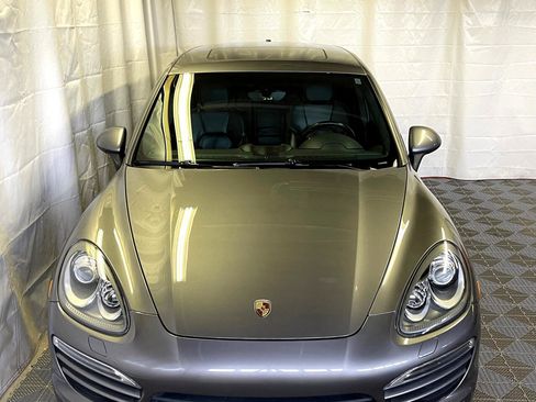 Used 2012 Porsche Cayenne image 3