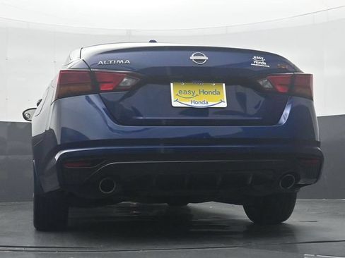 Used 2024 Nissan Altima 2.5 SR FWD image 32