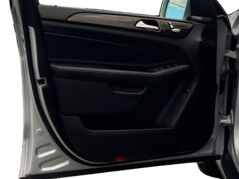 Used 2018 Mercedes-Benz GLE 350 4MATIC image 14