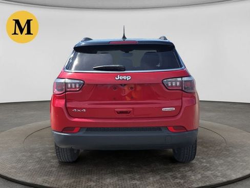 Used 2019 Jeep Compass Latitude w/ Cold Weather Group AWD/4WD image 4
