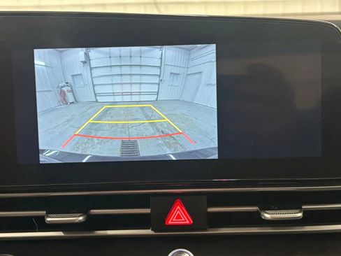 Used 2023 Hyundai Elantra SEL w/ Convenience Package image 42