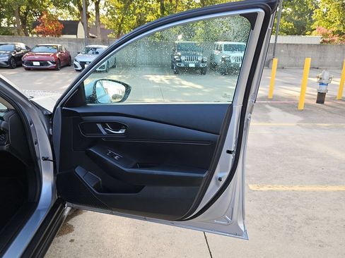 Used 2025 Honda Accord LX image 33