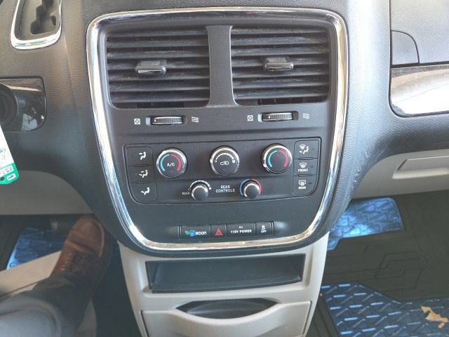 Used 2017 Dodge Grand Caravan SE w/ Power Window Group FWD image 9