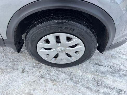 Used 2017 Nissan Rogue Sport S image 13