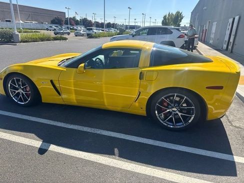 Used 2006 Chevrolet Corvette Z06 RWD image 12