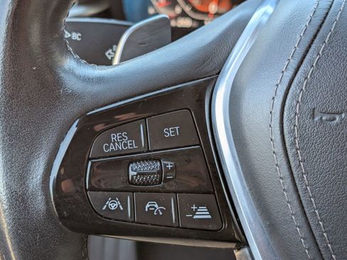 Used 2020 BMW 530i xDrive w/ Executive Package image 17