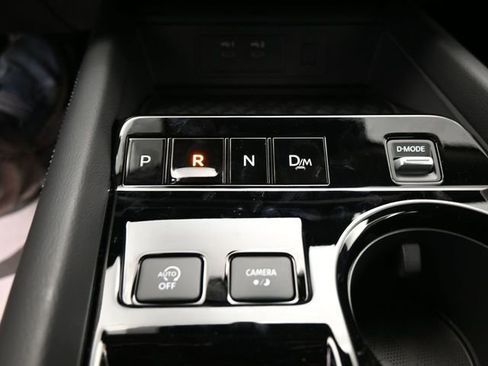 Used 2025 Nissan Murano SV AWD/4WD image 15